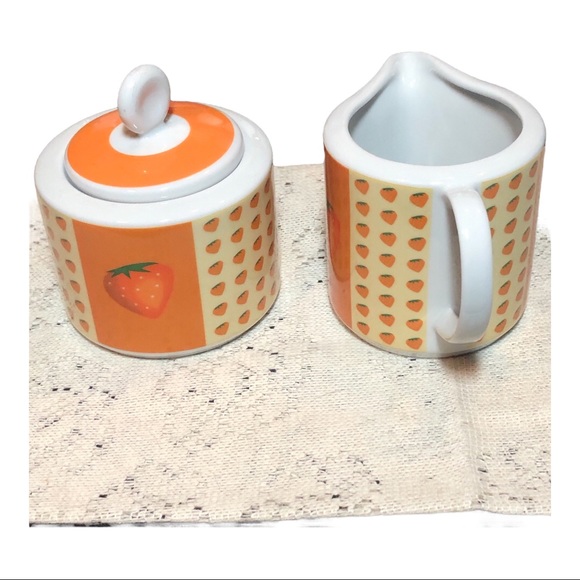 Kanlina Porcelain Sugar Creamer Set County Strawberries Cottagecore Whimsy Fruit - Picture 7 of 9